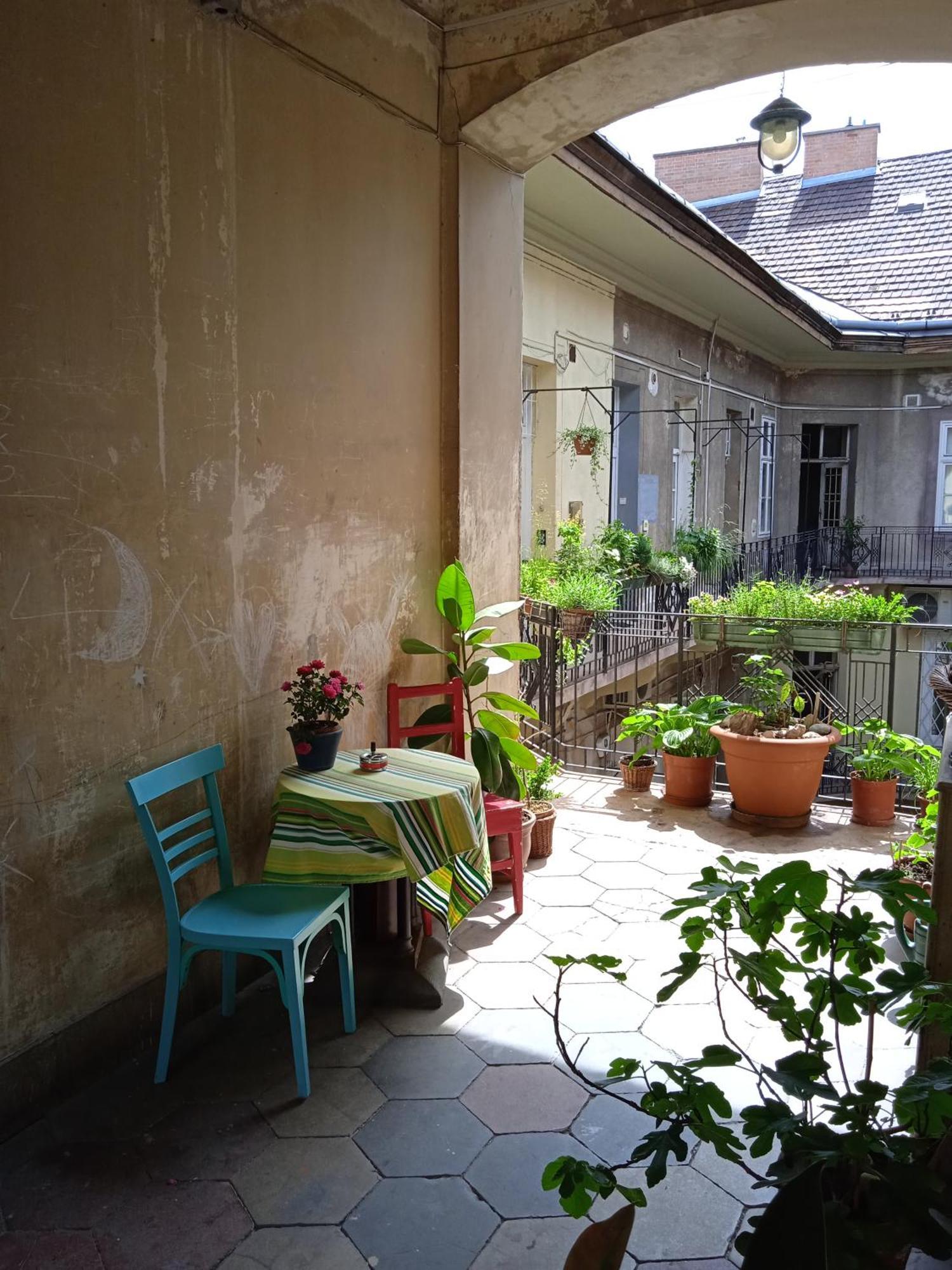 Classical Budapest Apartment In The Old Pest Ngoại thất bức ảnh