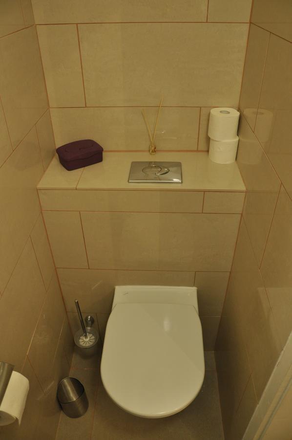 Classical Budapest Apartment In The Old Pest Ngoại thất bức ảnh